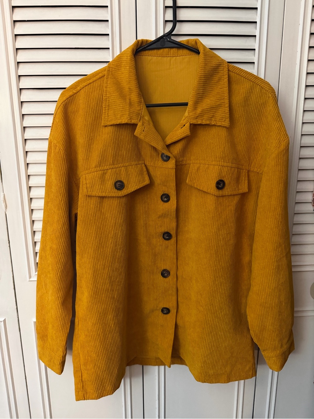Women’s Mustard Corduroy Button-Up Shacket size medium